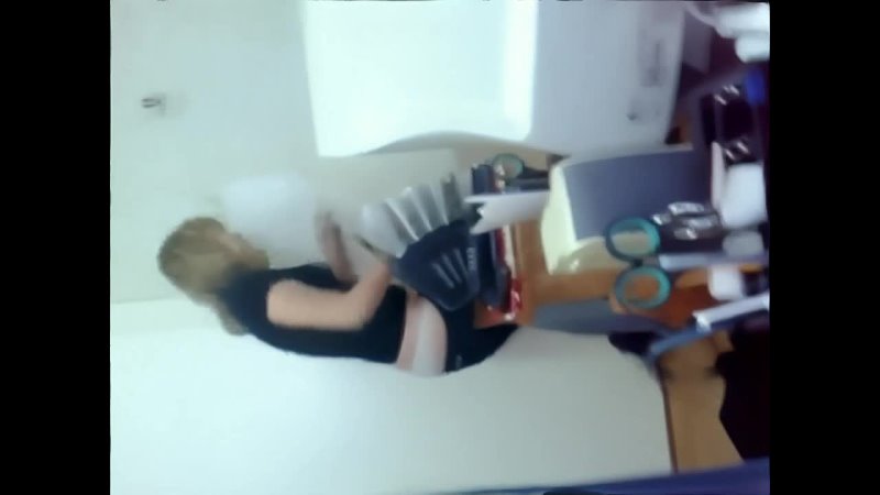 Image Enseignante kazakhe et sa collègue (real porn)